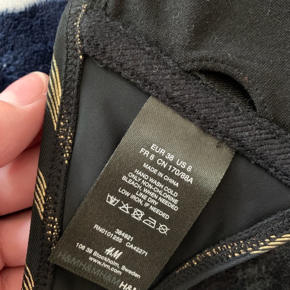 Super cute h&m Bikini top! - Picture 2 of 4